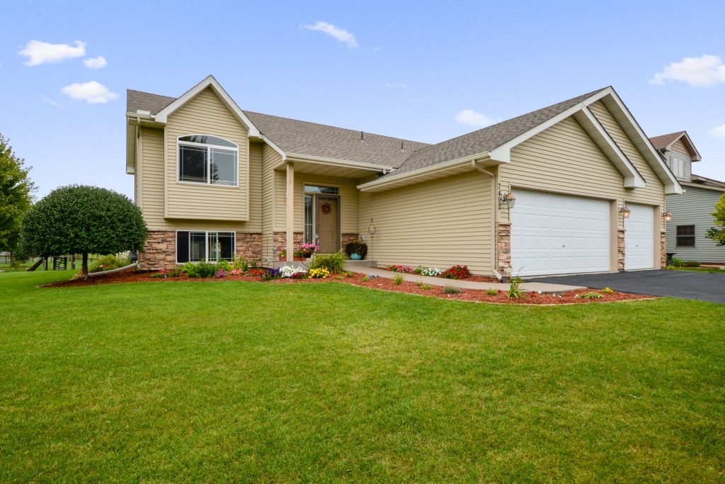 7492 LAMONT AVE NE OTSEGO MN