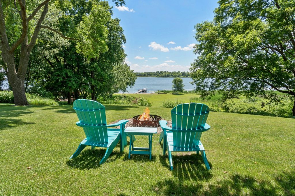 derrick monroe lakeshore homes for sale