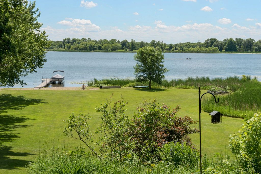 homes listed by realtor anne monroe